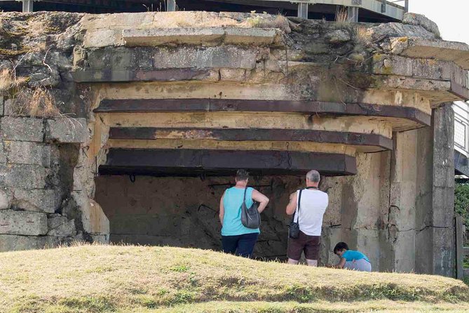 DDay Beaches Private Tour in Normandy from your Hotel in Paris - Your guide matters: Colin, Gilles, Agnès, and the value of real explanations