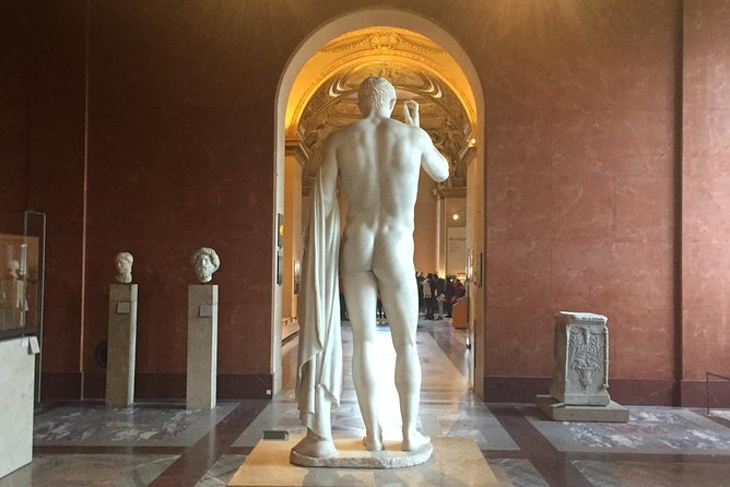 Desire on Display: The Homoerotic Louvre Tour (Max 6 people) - Mona Lisa, handled with context (not just a photo moment)