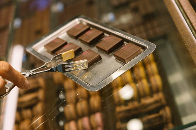 Devour Paris Ultimate Food Tour - Stop-by-Stop: From Poilane Croissant to Saint-Paul Wine