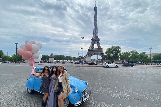 Discover Paris in Style Aboard a Classic French Vintage Car! - Key things you’ll notice right away