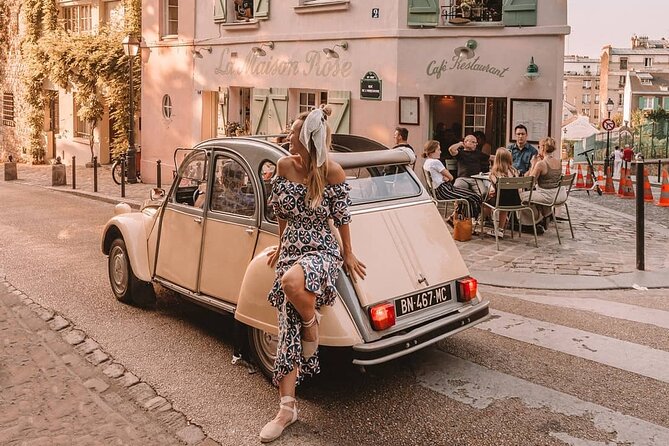 Discover Paris with a Local in his Unique Vintage Car - Champs-Élysées by car: a famous avenue with the right kind of pacing