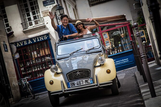 Discover Paris with a Local in his Unique Vintage Car - Eiffel Tower stop: the bridge drive-by and the best photo spots