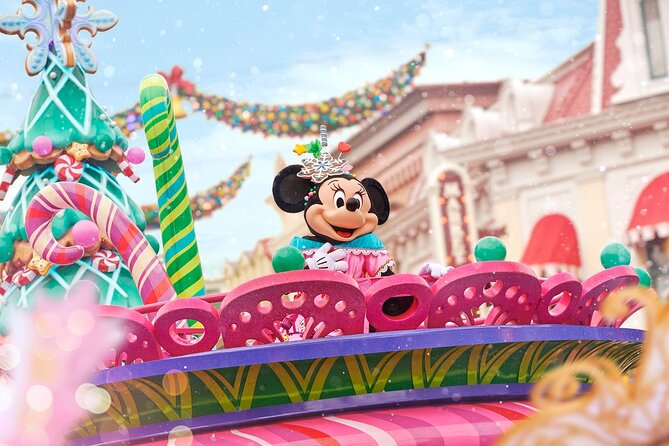 Disneyland® Paris 1 Day with Round-Trip Train Tickets from Paris - Disney Illuminations and fireworks: timing your evening like a pro