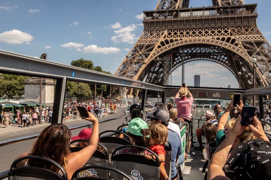 Disneyland Paris: Bus Sightseeing Tour in Paris - Pickup and timing: the detail that can make or break your day