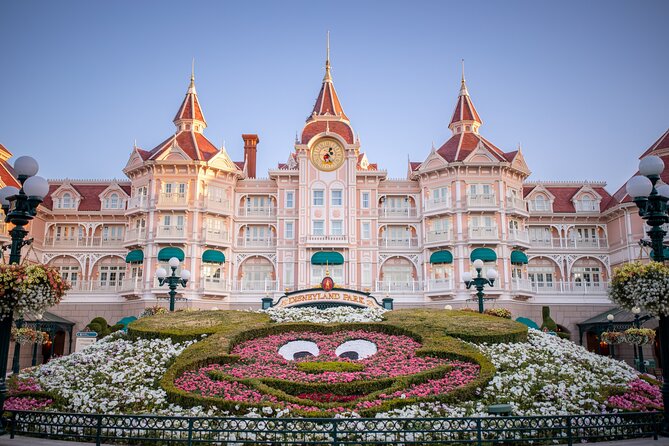 Disneyland® Paris Parks Admission Tickets - How to build your day: parade timing, ride order, and breaks