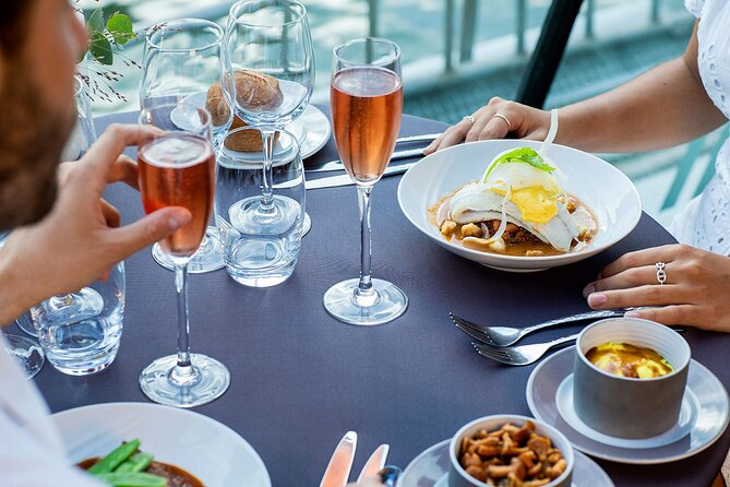 Early evening Dinner Cruise with drinks by Bateaux Parisiens - Port de la Bourdonnais and the Easiest Way to Start