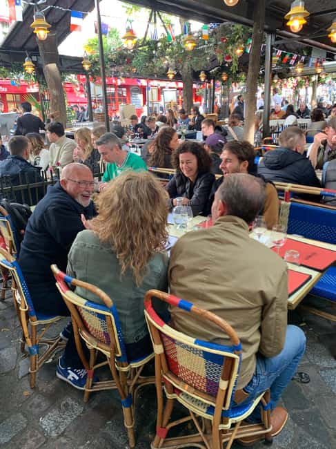 Eat, play & Love - Montmartre Walking Tour- Kids friendly - - Café terrace break: architecture viewing without the tourist squeeze