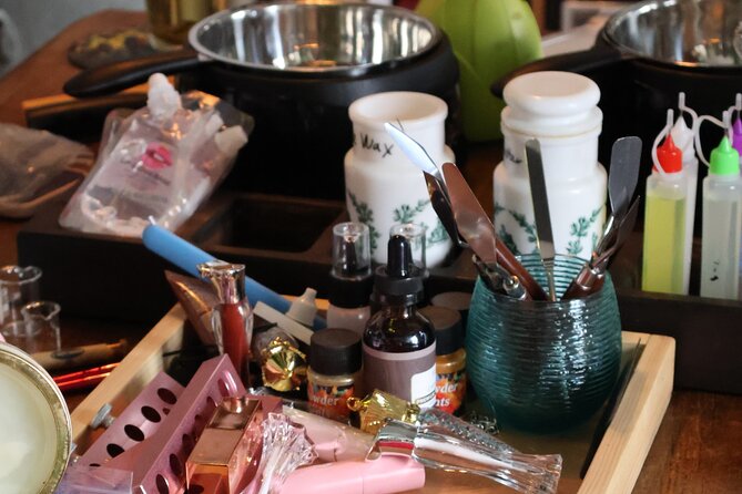 Eco-Friendly Lipstick Making Workshop in Paris - Weather Requirement: How Good Conditions Affect Your Booking