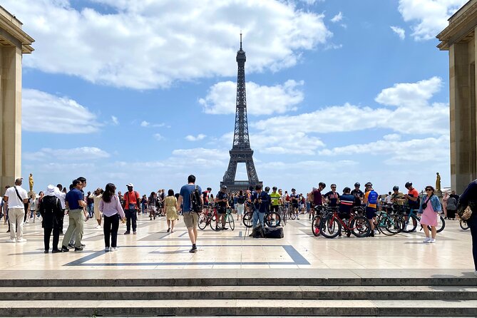 Eiffel Private Guide and Hotel Pick-Up - Summit Access by Lift: How You Save Time (and Still See Everything)