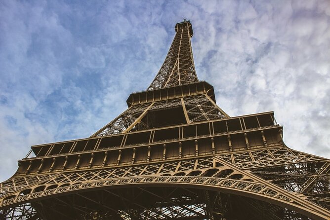 Eiffel Tower Access to 2nd Floor and Summit by Lift - My Booking Call: Should You Choose It?