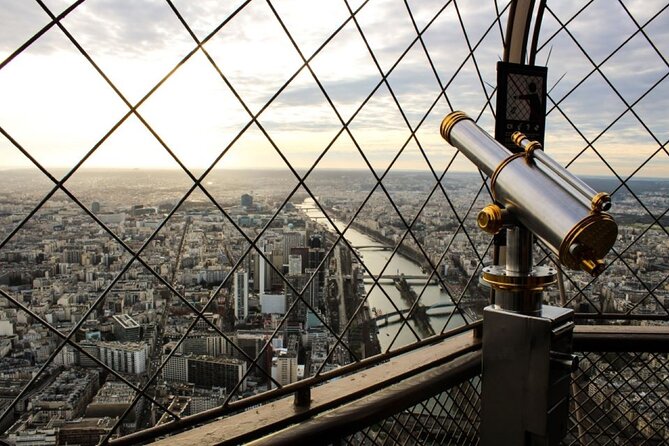 Eiffel Tower Access to 2nd Floor and Summit by Lift - How the Escort Really Works (And Where It Ends)