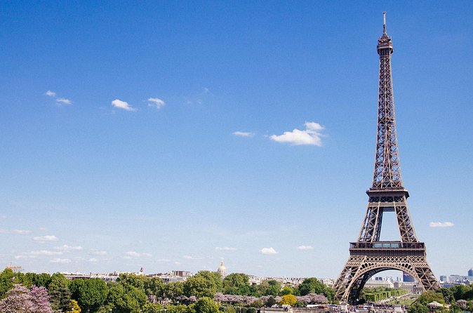 Eiffel Tower Access to Summit with Host - The Flow Inside: From Second Floor to Summit