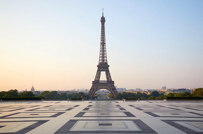 Eiffel Tower Access to Summit with Host - Who Should Book This Tour (And Who Might Not)