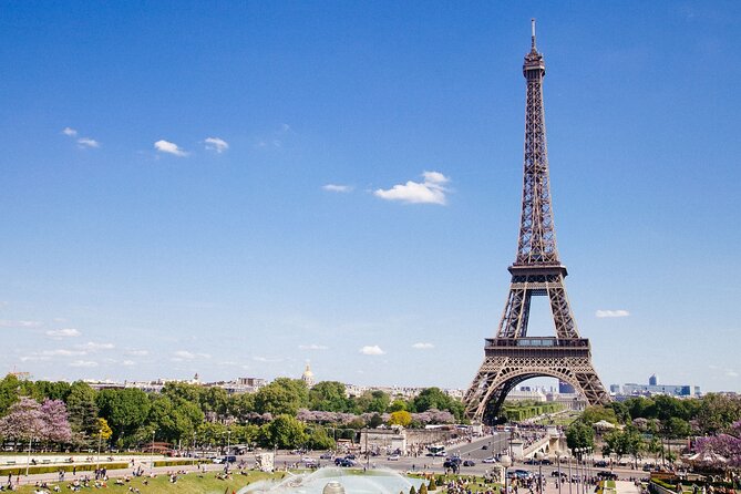 Eiffel Tower Access to the 2nd Floor by Lift with Summit Option - Your Self-Guided Digital Audio Tour (Bring Your Own Headphones)