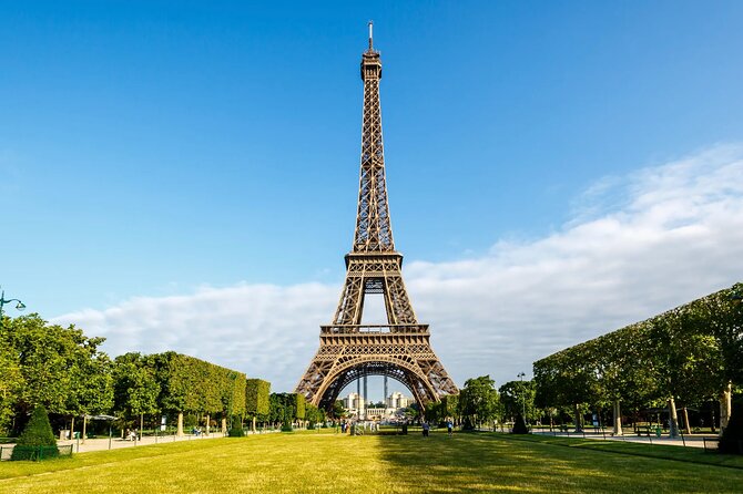 Eiffel Tower Access up to Summit with Guiding Host - Photos, pacing, and why timing feels smoother