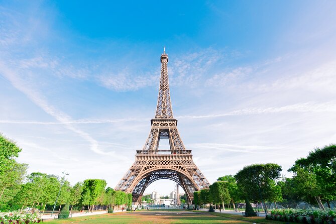 Eiffel Tower Access with Guide to 2nd Floor with Summit Option - Security Checkpoints and Lines: Expect Assistance, Not Magic