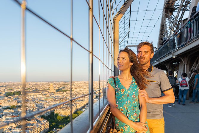Eiffel Tower Dinner Experience and Sightseeing Seine River Cruise - Timing, Group Size, and How the Evening Flows