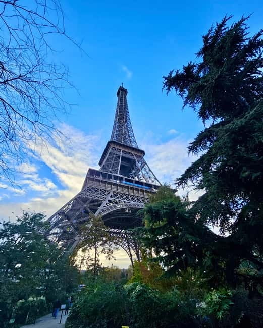 Eiffel Tower Entry: Summit or 2nd Floor with Audioguide - The elevator ride to the 2nd floor and what you’ll actually see