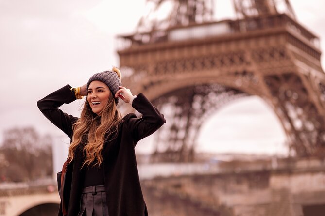 Eiffel Tower Photoshoot - The hour-by-hour flow: what the 1 hour feels like