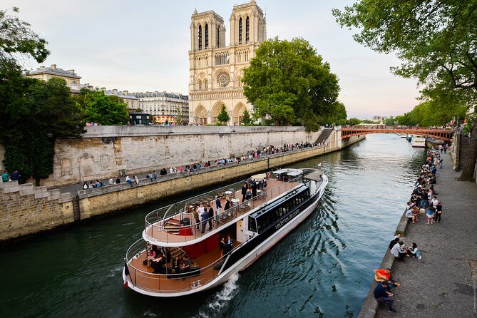 Eiffel Tower Tour with Optional Summit and Seine River Cruise - Why the guide timing and group size matter (more than you think)