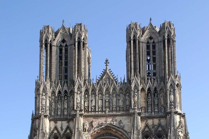Epernay and Reims Champagne Private Day Trip from Paris - Moët & Chandon Underground Cellars and 2-Glass Tasting