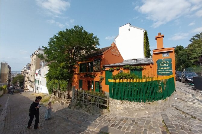 ESSENTIAL MONTMARTRE Walking Tour: the essential highlights+MORE! - Physical Reality Check: Hills, Stairs, and Footwear