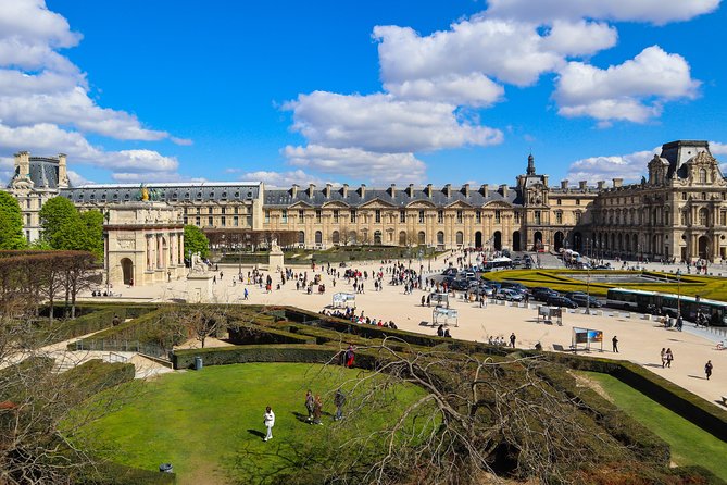 Exclusive Semi-Private Louvre Tour with Mona Lisa, Max 6 People - Inside the Louvre: what 2 hours of highlights really means