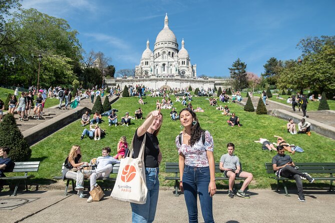 Explore Montmartre like a local - Private walking tour - Rue Lepic food market: the stop that makes Montmartre feel real