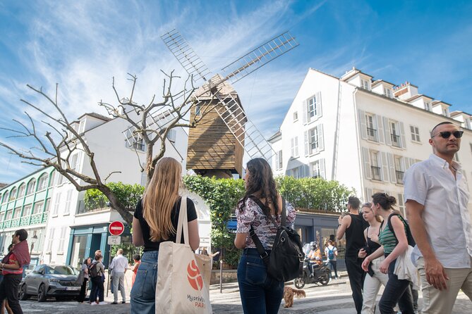 Explore Montmartre like a local - Private walking tour - Why this private 2.5-hour format is smart value
