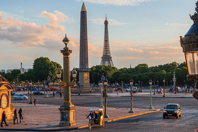 Explore Paris in a Vintage Van - Eiffel Tower to Arc de Triomphe: The Big-Icon Stretch