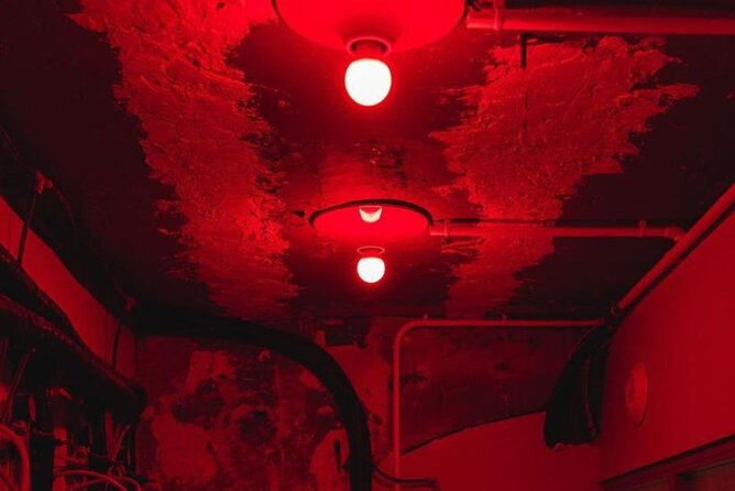 Explore speakeasies and hidden bars, sip meet & socialize - What you’ll learn: mixology talk vs. nightlife stories