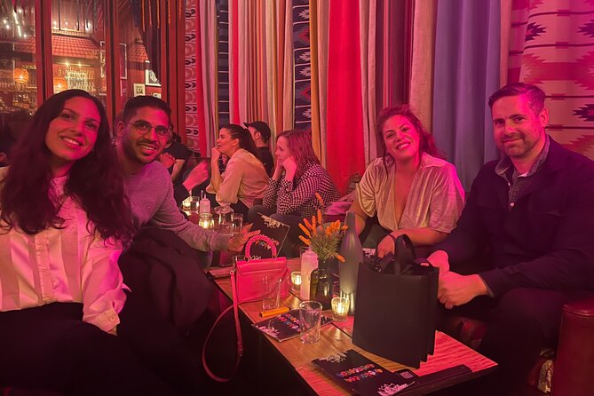 Explore speakeasies and hidden bars, sip meet & socialize - Practical tips so you have a smooth night