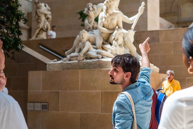 Fabuleux Guided Tour Through the Louvre Museum with Access - Comfort Level: Walking Pace, Headsets, and Bathroom Reality