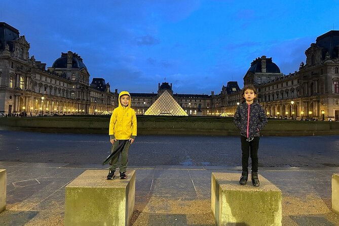 Family Friendly Louvre Museum Private Guided Tour - Your 2.5-hour plan: Mona Lisa, Venus de Milo, and the route between