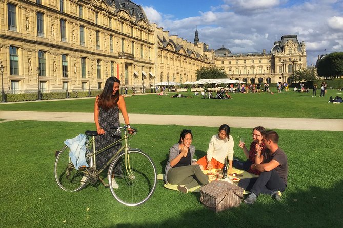 First Day Bike Tour, Top Sights, hidden gems, Wine&Cheese picnic - Saint-Germain-des-Prés and Place Dauphine: Paris after the headline stops