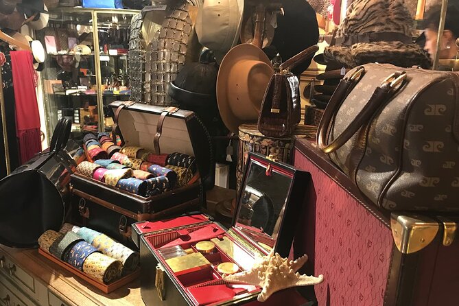 Flea Market Secrets near Montmartre: A Paris Hunt for Treasures - Saint-Ouen Flea Markets: The Paris Most People Skip