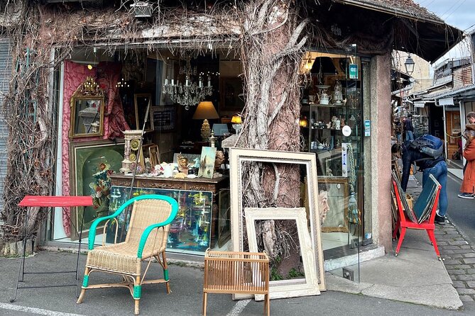Flea Market Secrets near Montmartre: A Paris Hunt for Treasures - What to Buy (and How to Decide Without Regret)