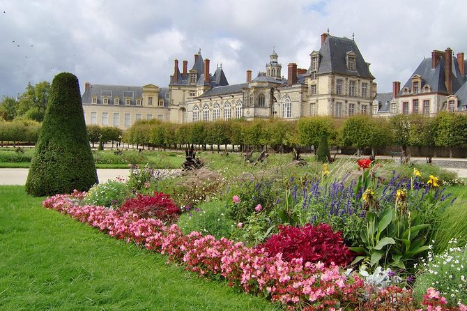 Fontainebleau & Barbizon Half Day Guided Tour from Paris + Entry - Timing matters: castle closing, conferences, and what you can do