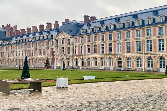 Fontainebleau, Versailles, Trianon Small group from Paris - Chateau de Fontainebleau: skip the line, then take your time in the rooms