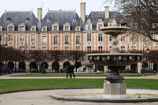 French Fashion, Fragrance and Fun in the Marais - Small Group Size: Why It Helps (and When It Doesn’t)