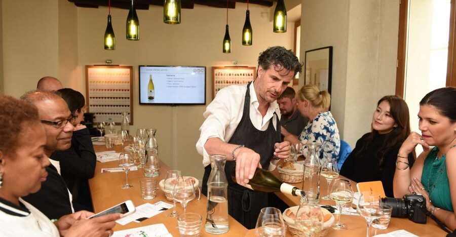French Wine Tasting Class with a Sommelier - Who should book this French wine class (and who might skip it)