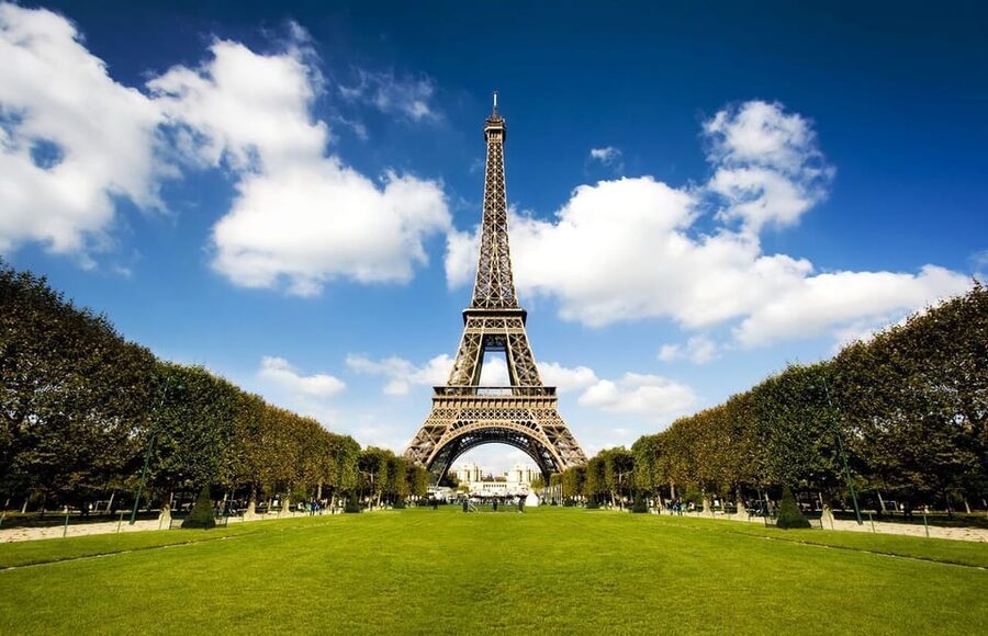 From London: Paris Day Trip with Lunch on Eiffel Tower - Reserved Lunch at Eiffel Tower’s Madame Brasserie: Views, Break Time, and a Real Meal
