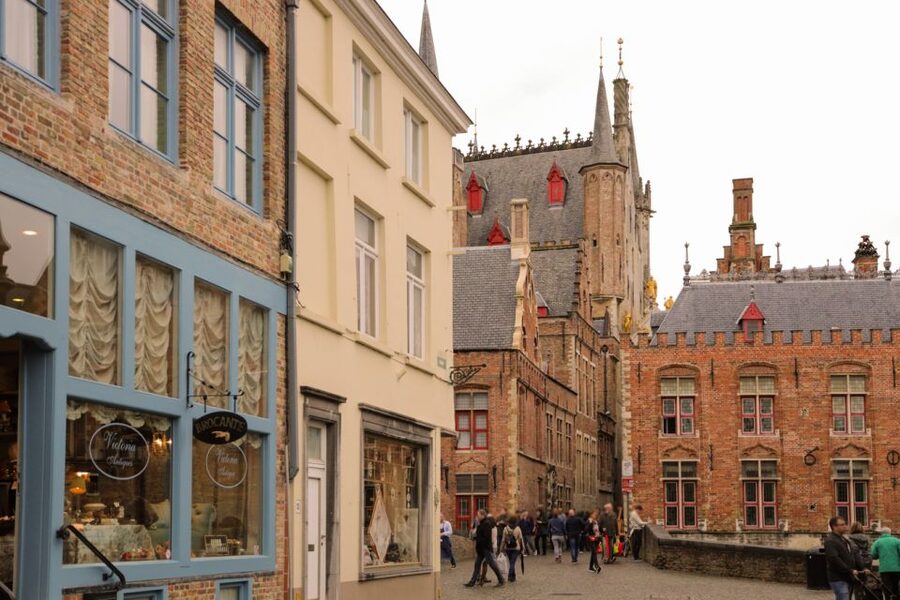 From Paris: Bruges Guided Tour with Hotel Pickup - Key things I’d watch for