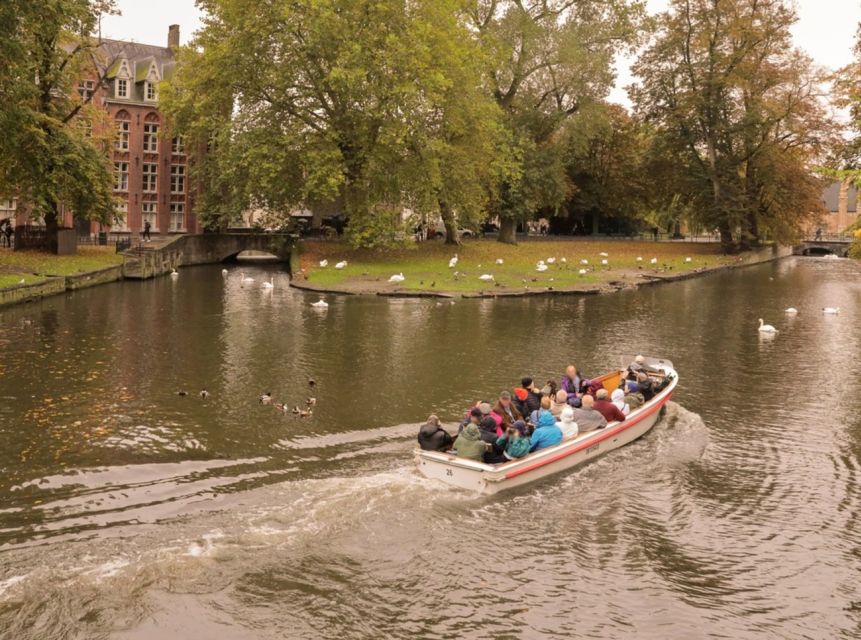 From Paris: Bruges Guided Tour with Hotel Pickup - Groninger Museum: Art Stops for People Who Like More Than Facades