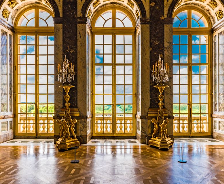 From Paris: Giverny and Versailles Palace Guided Day Trip - The transfer to Versailles: shifting gears from Impressionism to royalty