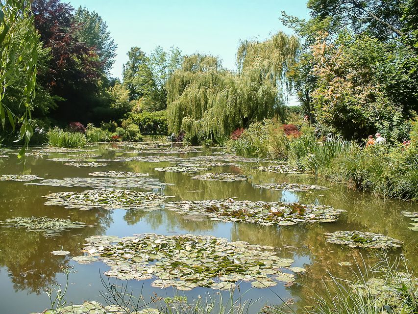 From Paris: Giverny Day Trip with Audio Guide or Live Guide - What you should pack (and what to plan around)