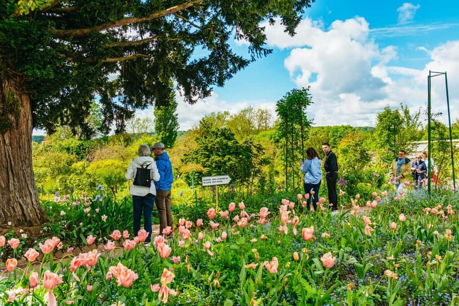 From Paris: Giverny, Monet’s Home & Gardens Half-Day Trip - Fondation Claude Monet and Monet’s house: restored rooms you can actually study