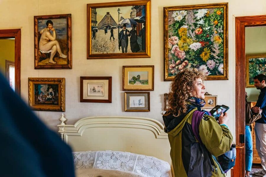 From Paris: Giverny, Monet’s Home & Gardens Half-Day Trip - Is the Versailles upgrade worth it for your one-day plan?