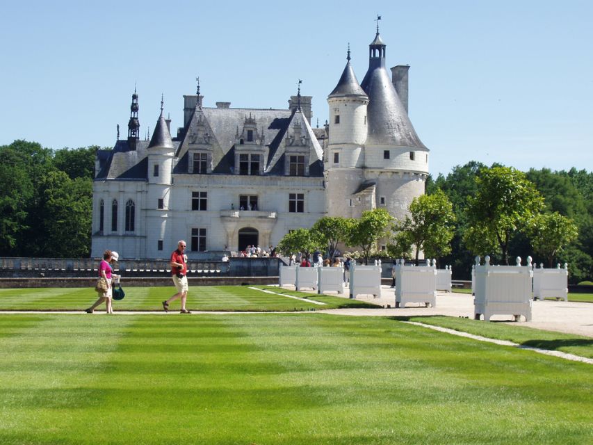 From Paris: Loire Valley Castles Full-Day Tour with Lunch - A 12-Hour Loire Day From Paris: What the Schedule Really Means