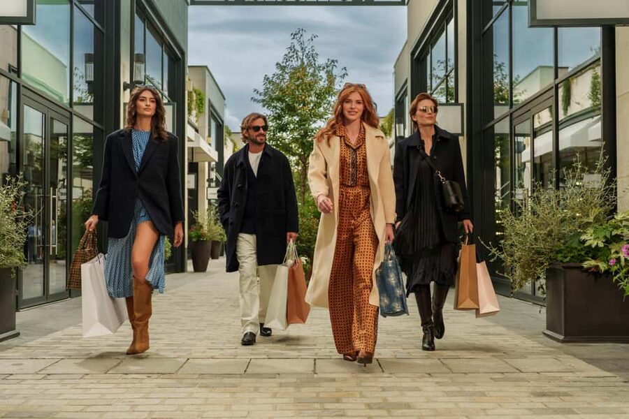 From Paris:McArthurGlen Center & Monet's Giverny House Visit - McArthurGlen Paris-Giverny: outlet shopping plus real art/craft stops